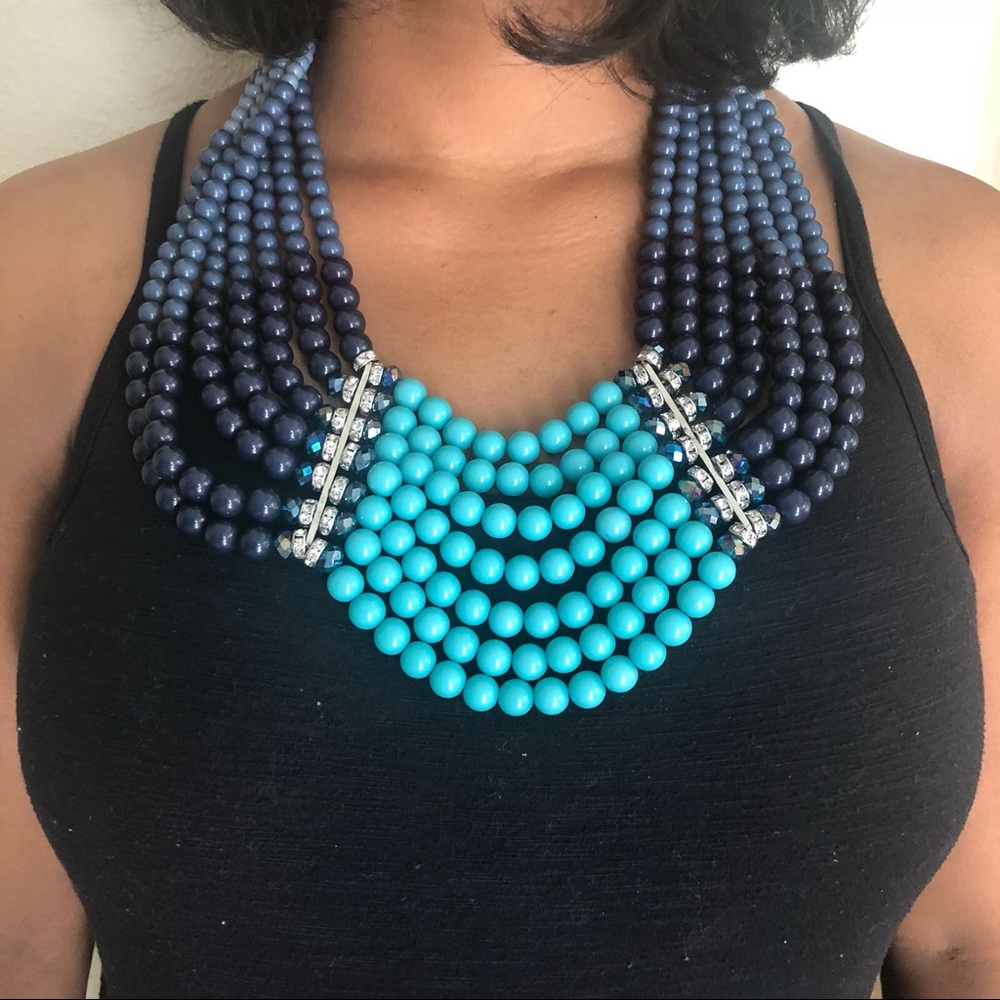 Xl turn beaded necklace.